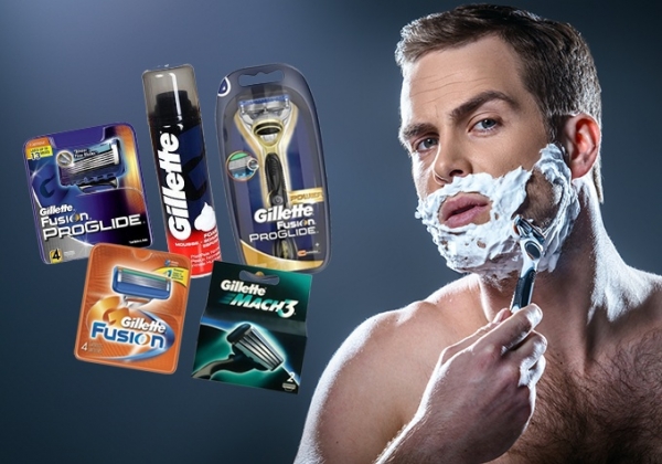 Набор для бритья который рекламирует известный футболист